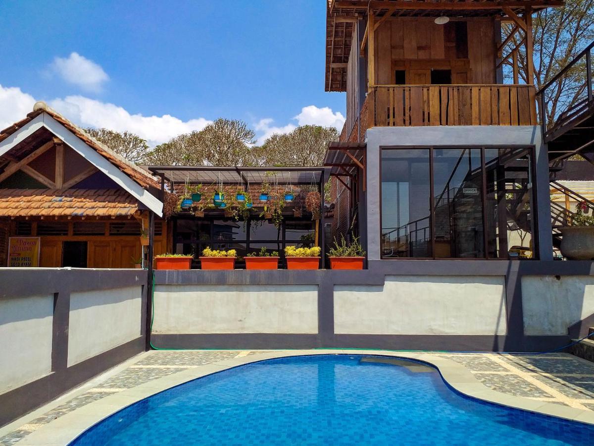 Amina Hill View Villa Malang By Ecommerceloka Экстерьер фото