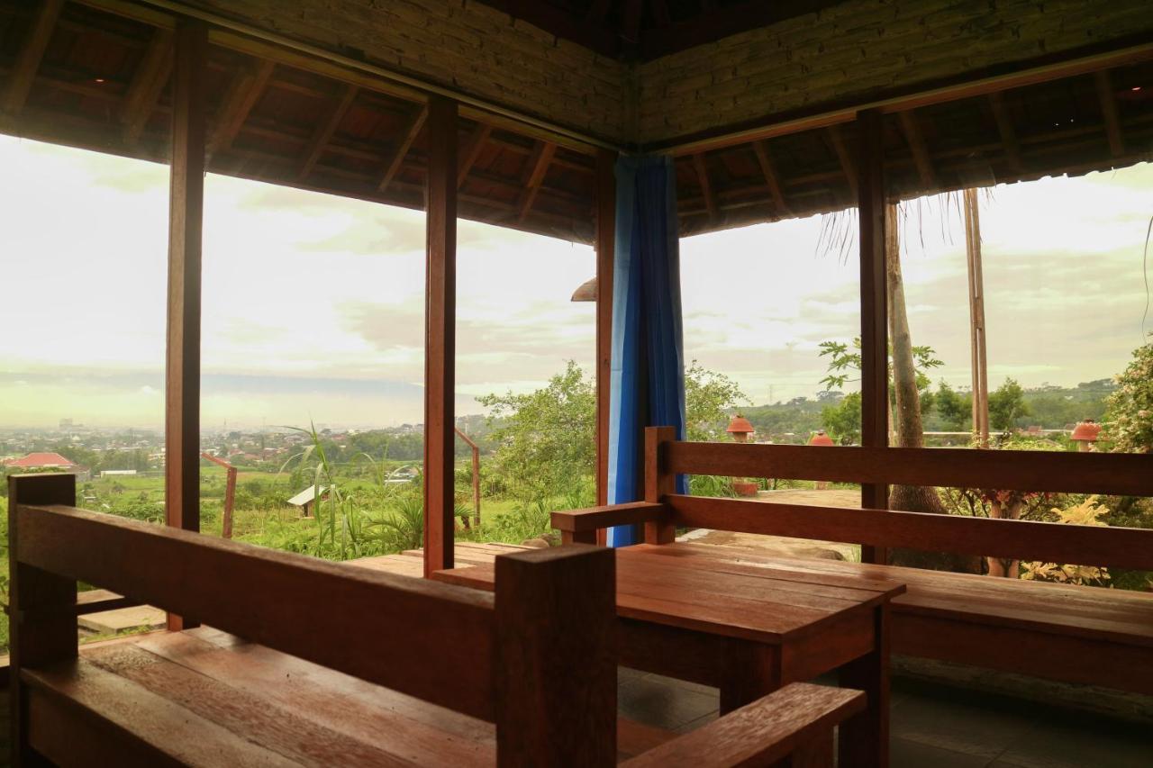 Amina Hill View Villa Malang By Ecommerceloka Экстерьер фото