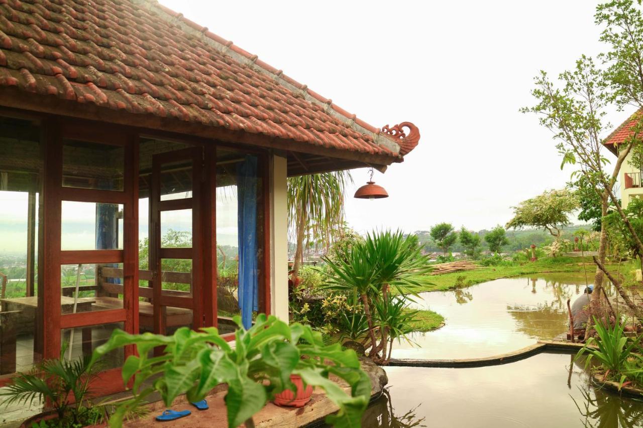Amina Hill View Villa Malang By Ecommerceloka Экстерьер фото