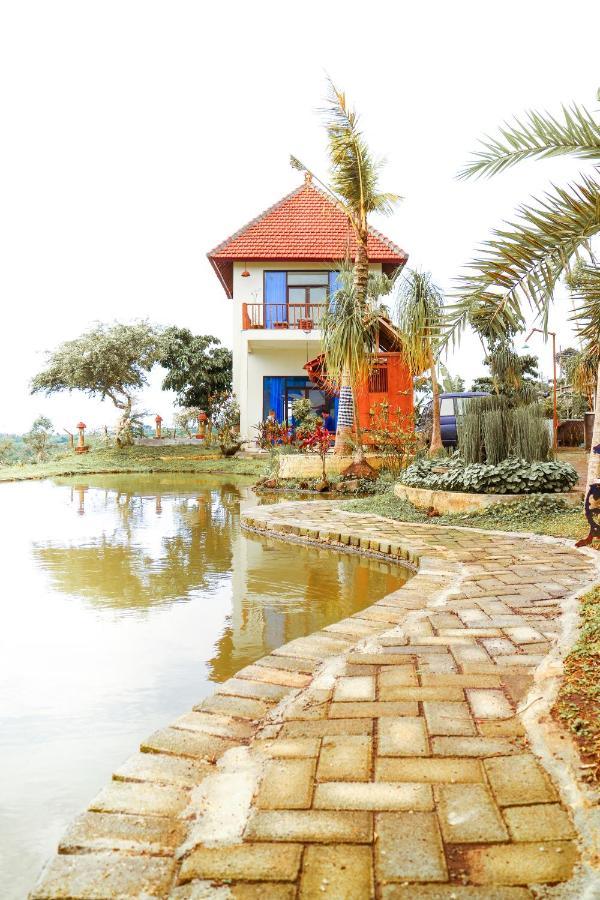 Amina Hill View Villa Malang By Ecommerceloka Экстерьер фото